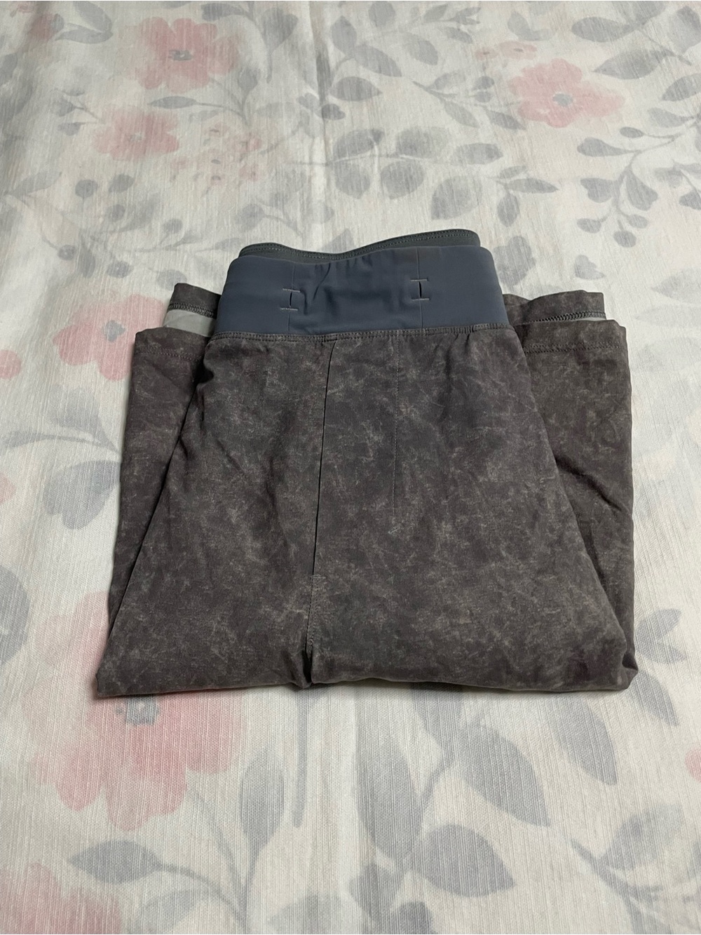 Men’s Lululemon Shorts XL